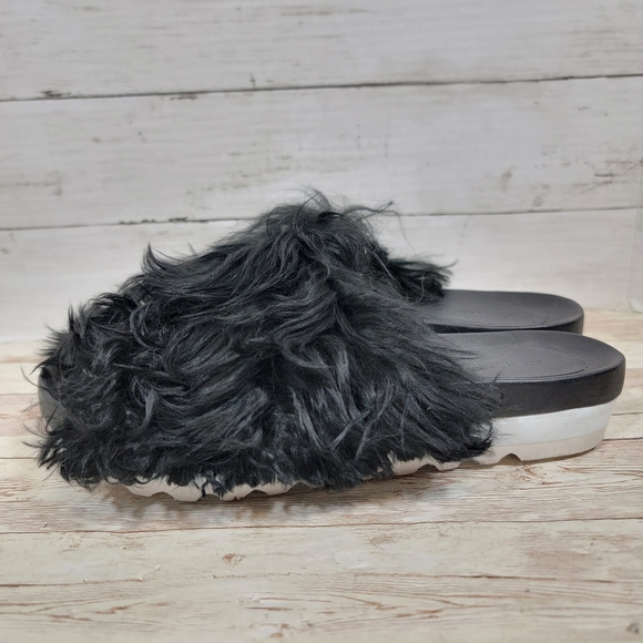 Ariana Bohling Suri alpaca slide sandals - Picture 6 of 12